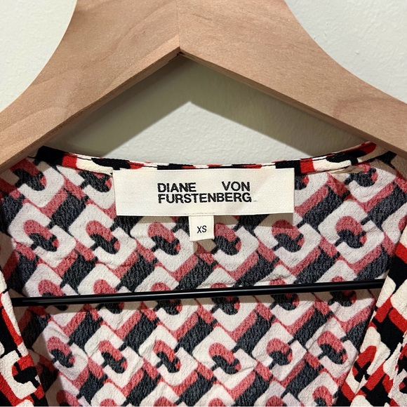 Diane von Furstenberg Emilia Geometric Mini Wrap Dres - Picture 5 of 8